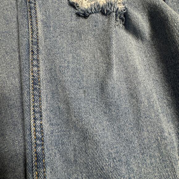 Hollister JRS SZ 7R Ultra Hi-Rise Dad Jeans Embroidered Distressed Rips Zip-Fly - Picture 12 of 14